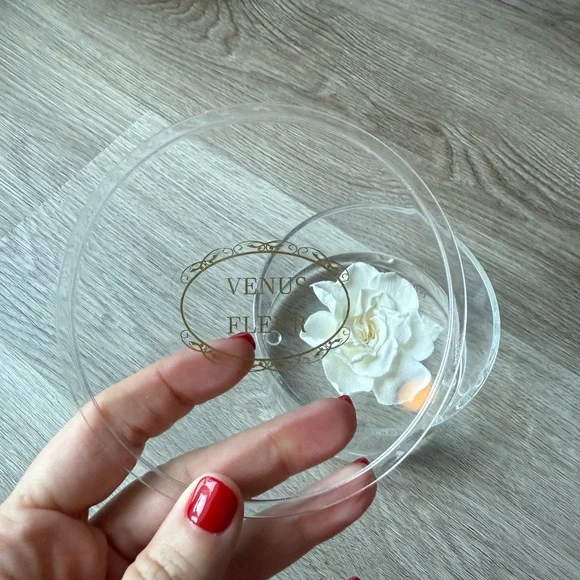 Elegant White Flower Decor by Venus Et Fleur - Picture 6 of 7